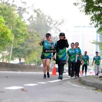Runner Photo 8644211