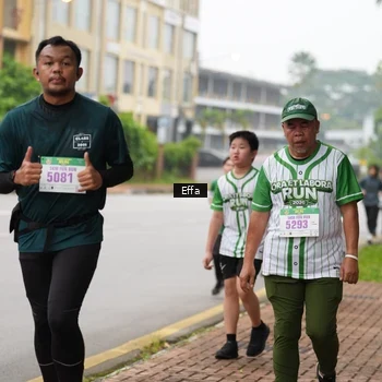 Runner Photo 8644252