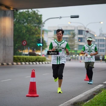 Runner Photo 8644325