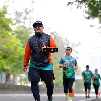 Runner Photo 8644332