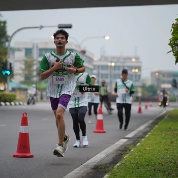Runner Photo 8644904