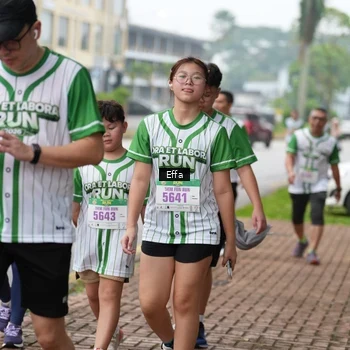 Runner Photo 8644913
