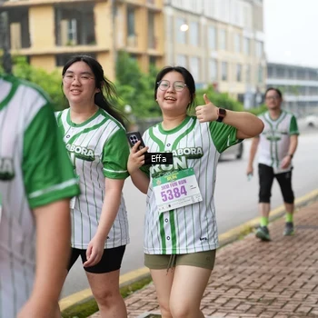 Runner Photo 8645002