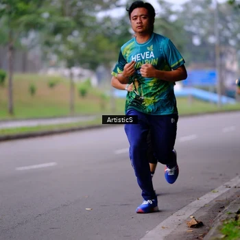 Runner Photo 8645733