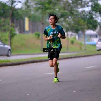 Runner Photo 8645752