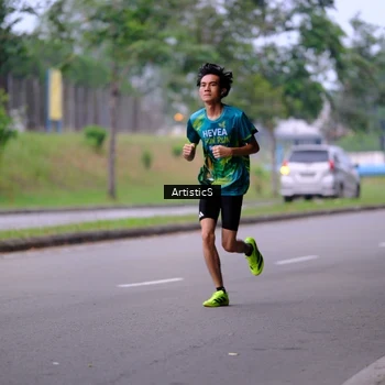 Runner Photo 8645758
