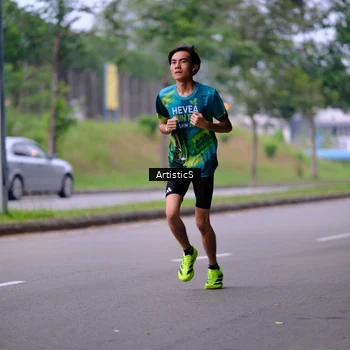 Runner Photo 8645775
