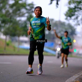 Runner Photo 8645891