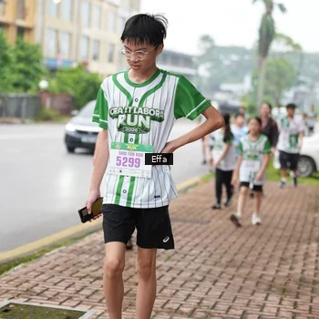 Runner Photo 8646375