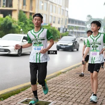 Runner Photo 8646381