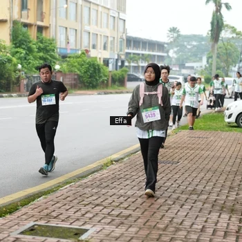 Runner Photo 8646621