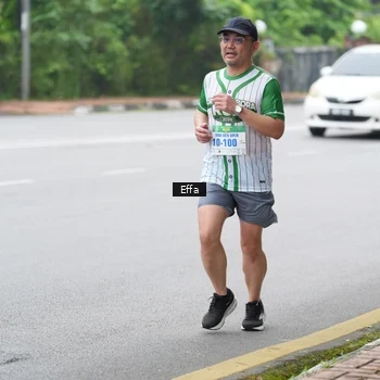 Runner Photo 8646687