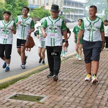 Runner Photo 8646749