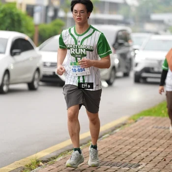 Runner Photo 8646914