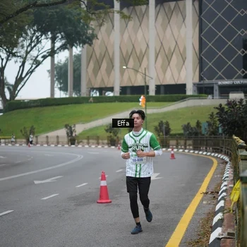 Runner Photo 8647216