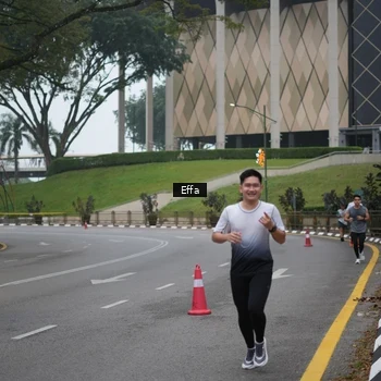Runner Photo 8647302