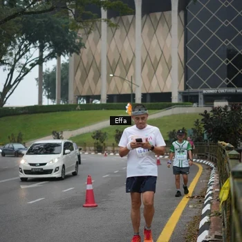 Runner Photo 8647303
