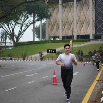 Runner Photo 8647304