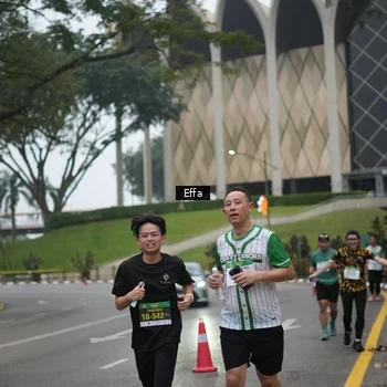 Runner Photo 8647487