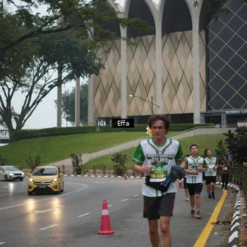 Runner Photo 8647498