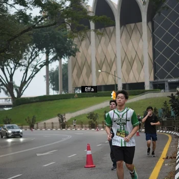 Runner Photo 8647714