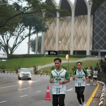 Runner Photo 8647749