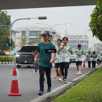 Runner Photo 8648002