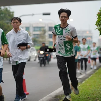 Runner Photo 8648003