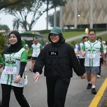Runner Photo 8648011