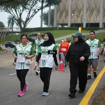 Runner Photo 8648017