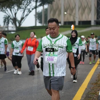 Runner Photo 8648021