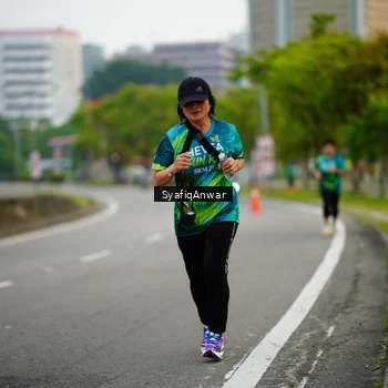 Runner Photo 8648023