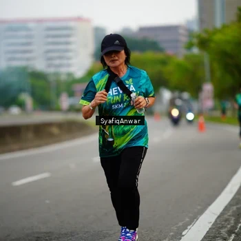 Runner Photo 8648025