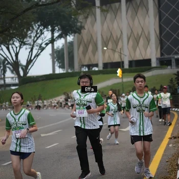 Runner Photo 8648335