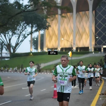 Runner Photo 8648347