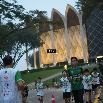 Runner Photo 8648403