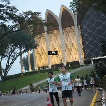 Runner Photo 8648419