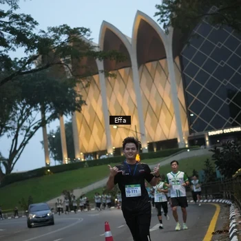 Runner Photo 8648429
