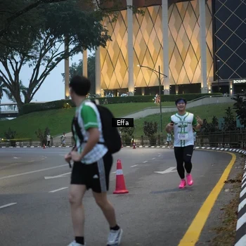 Runner Photo 8648556