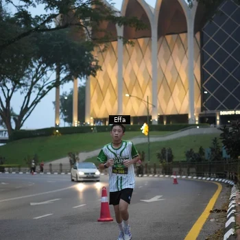 Runner Photo 8648587