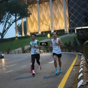 Runner Photo 8648622
