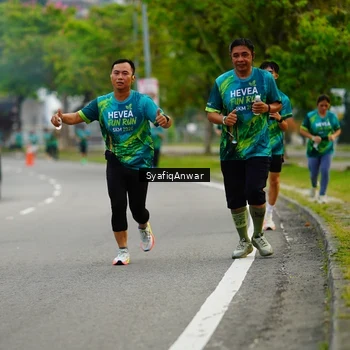 Runner Photo 8648705