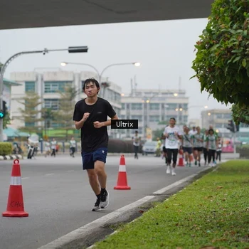 Runner Photo 8648764
