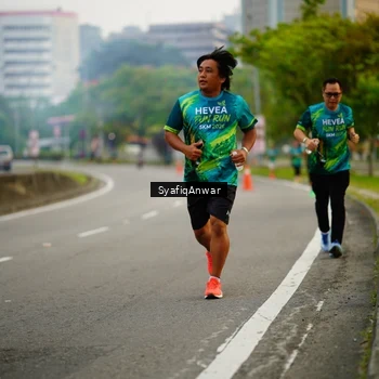 Runner Photo 8649020
