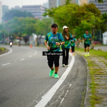Runner Photo 8649098
