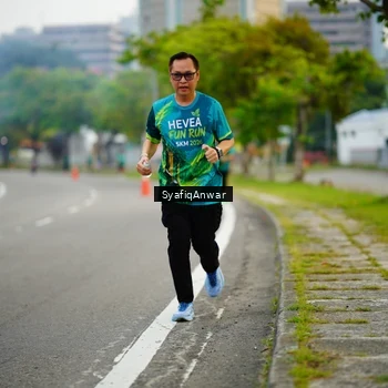 Runner Photo 8649100