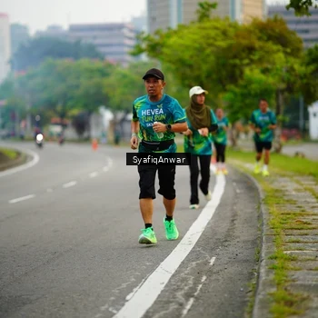 Runner Photo 8649112