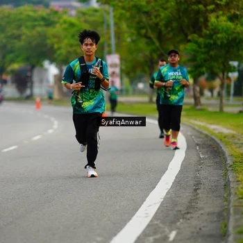 Runner Photo 8649338