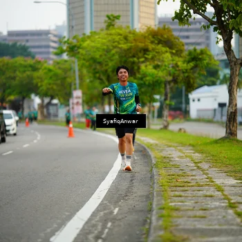 Runner Photo 8650123