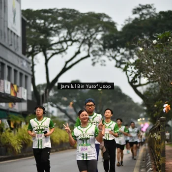 Runner Photo 8650921